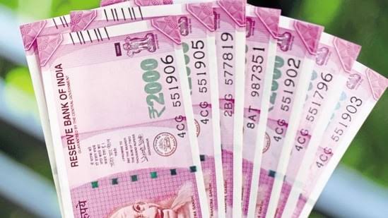 दो हजार रुपये के नोट पर रिजर्व बैंक का बड़ा आदेश, 23 सितंबर तक ही बैंक में करा सकते है जमा